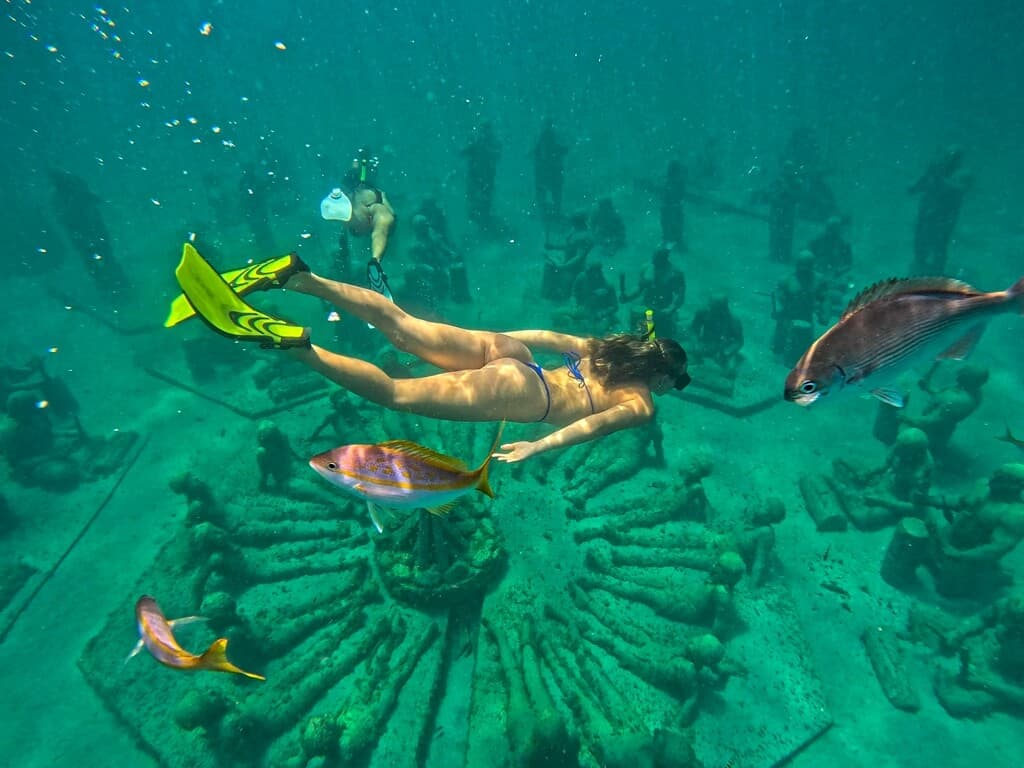 Keona Taino sculpture