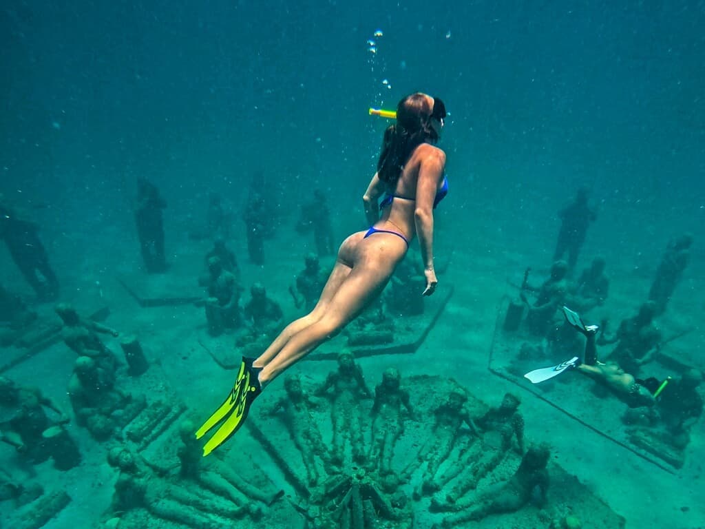 Keona Taino sculpture